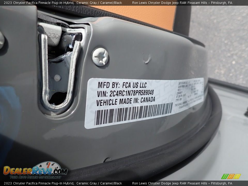 2023 Chrysler Pacifica Pinnacle Plug-In Hybrid Ceramic Gray / Caramel/Black Photo #16