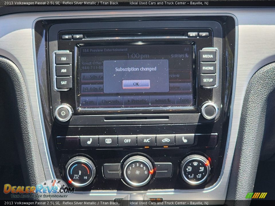 Controls of 2013 Volkswagen Passat 2.5L SE Photo #26