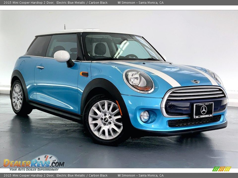 Front 3/4 View of 2015 Mini Cooper Hardtop 2 Door Photo #33