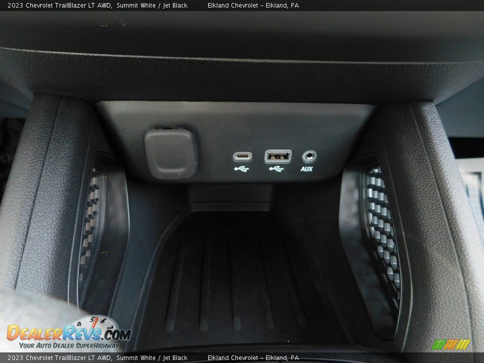 2023 Chevrolet TrailBlazer LT AWD Summit White / Jet Black Photo #33