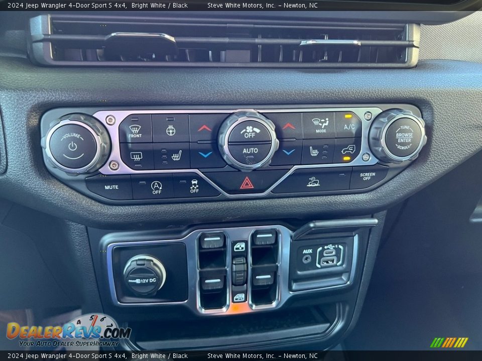 Controls of 2024 Jeep Wrangler 4-Door Sport S 4x4 Photo #24