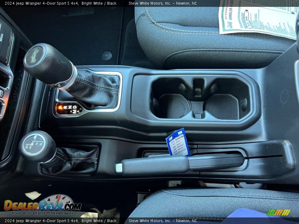 2024 Jeep Wrangler 4-Door Sport S 4x4 Shifter Photo #25