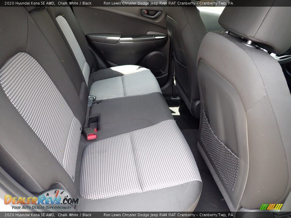 Rear Seat of 2020 Hyundai Kona SE AWD Photo #10
