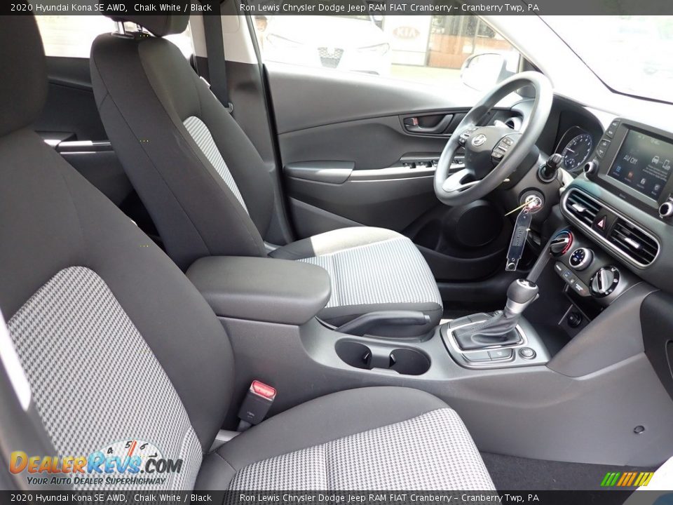 Front Seat of 2020 Hyundai Kona SE AWD Photo #11