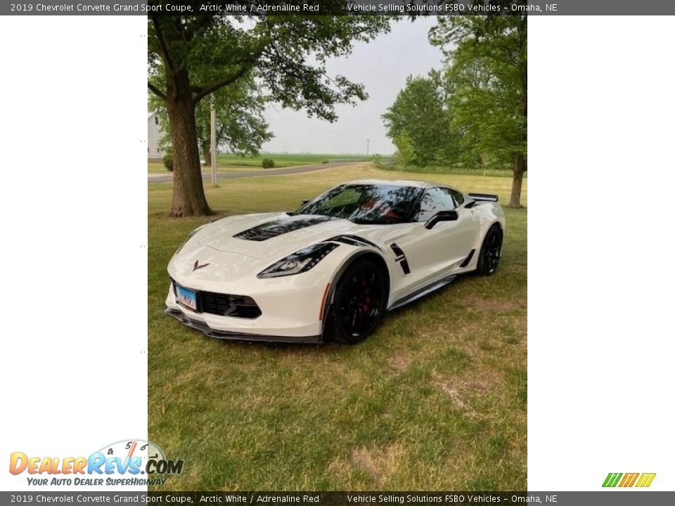 2019 Chevrolet Corvette Grand Sport Coupe Arctic White / Adrenaline Red Photo #1