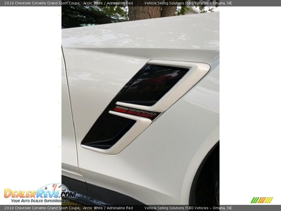 2019 Chevrolet Corvette Grand Sport Coupe Arctic White / Adrenaline Red Photo #10