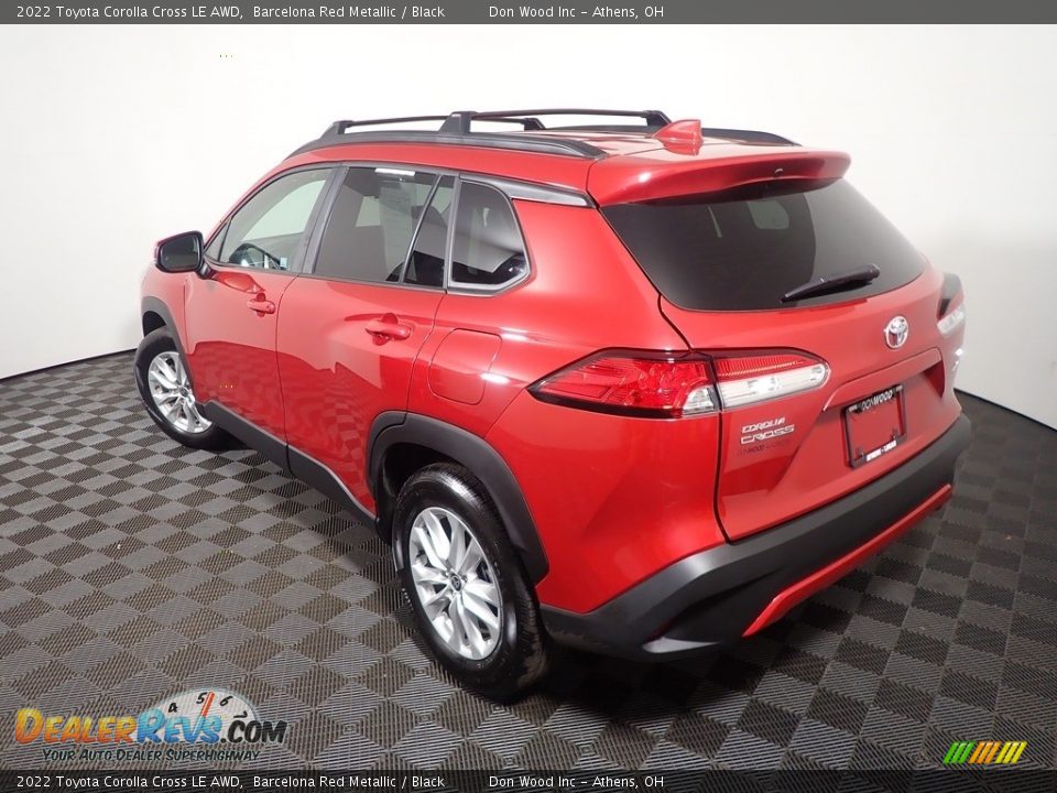 2022 Toyota Corolla Cross LE AWD Barcelona Red Metallic / Black Photo #10