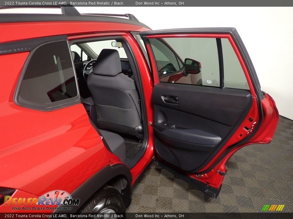 2022 Toyota Corolla Cross LE AWD Barcelona Red Metallic / Black Photo #31