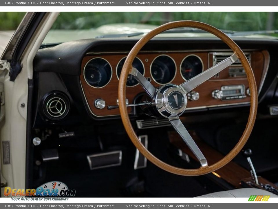 1967 Pontiac GTO 2 Door Hardtop Steering Wheel Photo #9