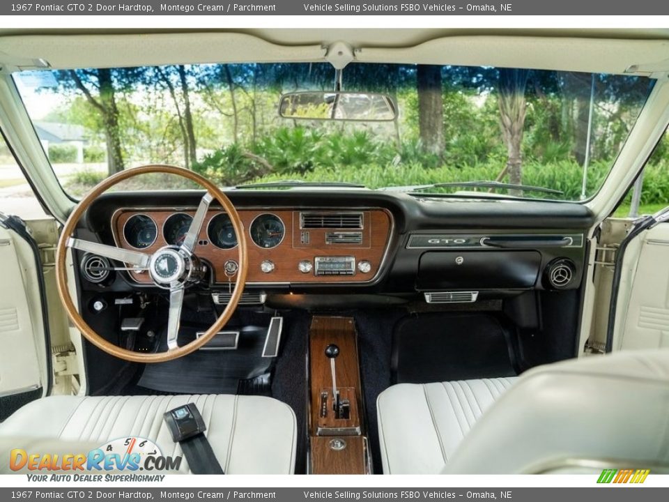 Dashboard of 1967 Pontiac GTO 2 Door Hardtop Photo #17