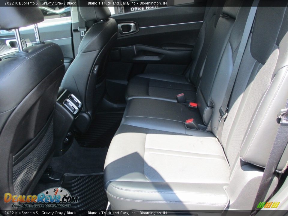 2022 Kia Sorento S Gravity Gray / Black Photo #25