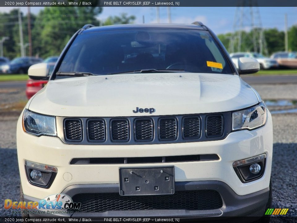 2020 Jeep Compass Altitude 4x4 White / Black Photo #2