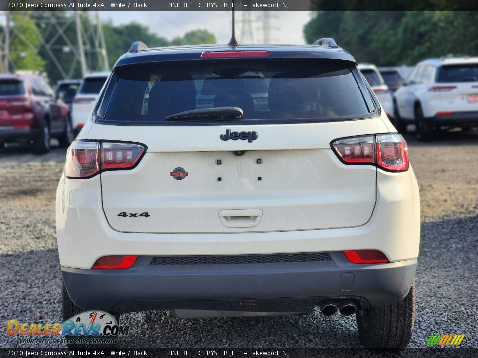 2020 Jeep Compass Altitude 4x4 White / Black Photo #4