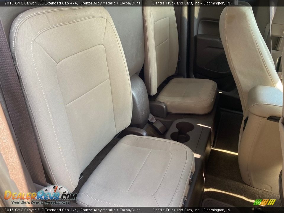 Rear Seat of 2015 GMC Canyon SLE Extended Cab 4x4 Photo #19