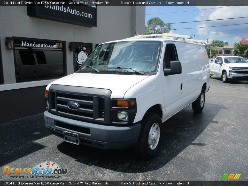 2014 Ford E-Series Van E250 Cargo Van Oxford White / Medium Flint Photo #2