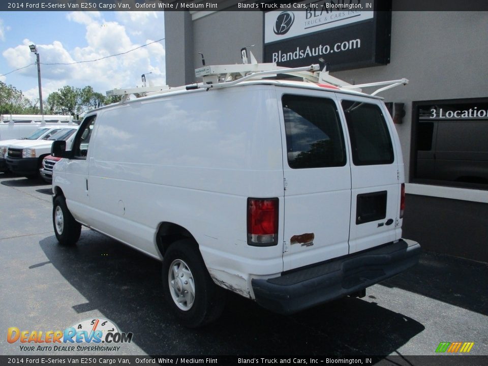 2014 Ford E-Series Van E250 Cargo Van Oxford White / Medium Flint Photo #3