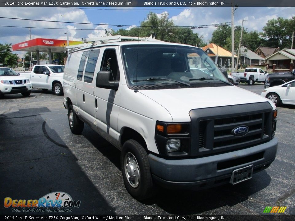 2014 Ford E-Series Van E250 Cargo Van Oxford White / Medium Flint Photo #5