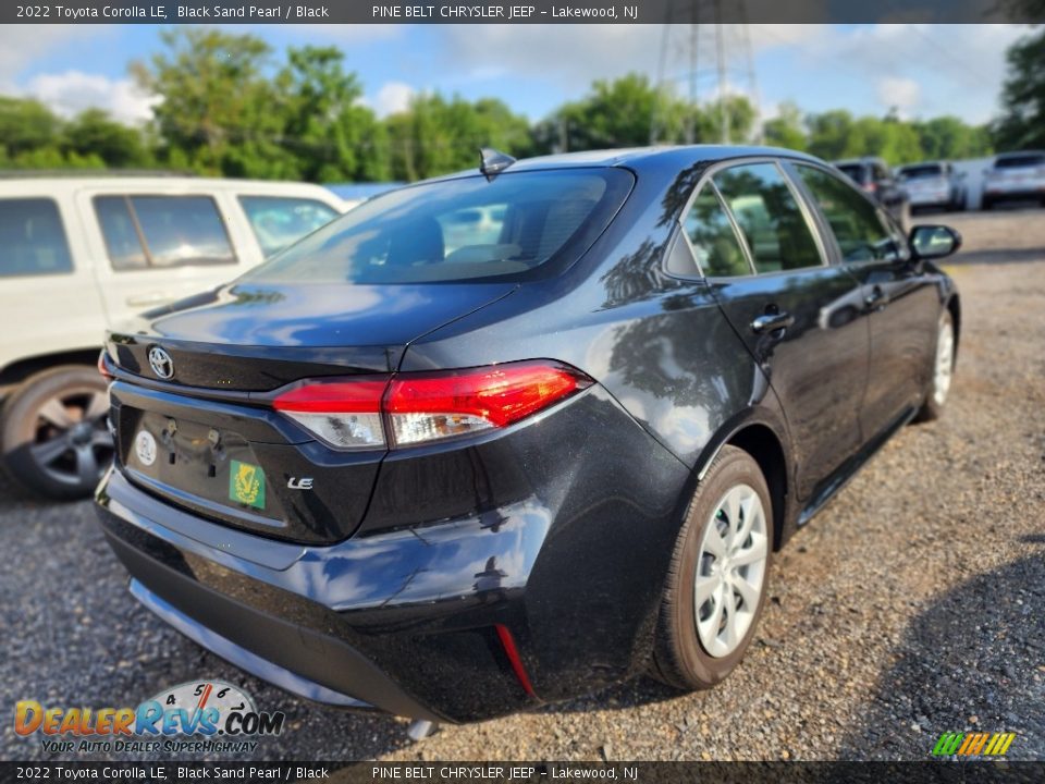 2022 Toyota Corolla LE Black Sand Pearl / Black Photo #3