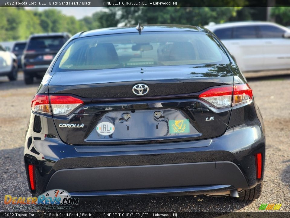 2022 Toyota Corolla LE Black Sand Pearl / Black Photo #4