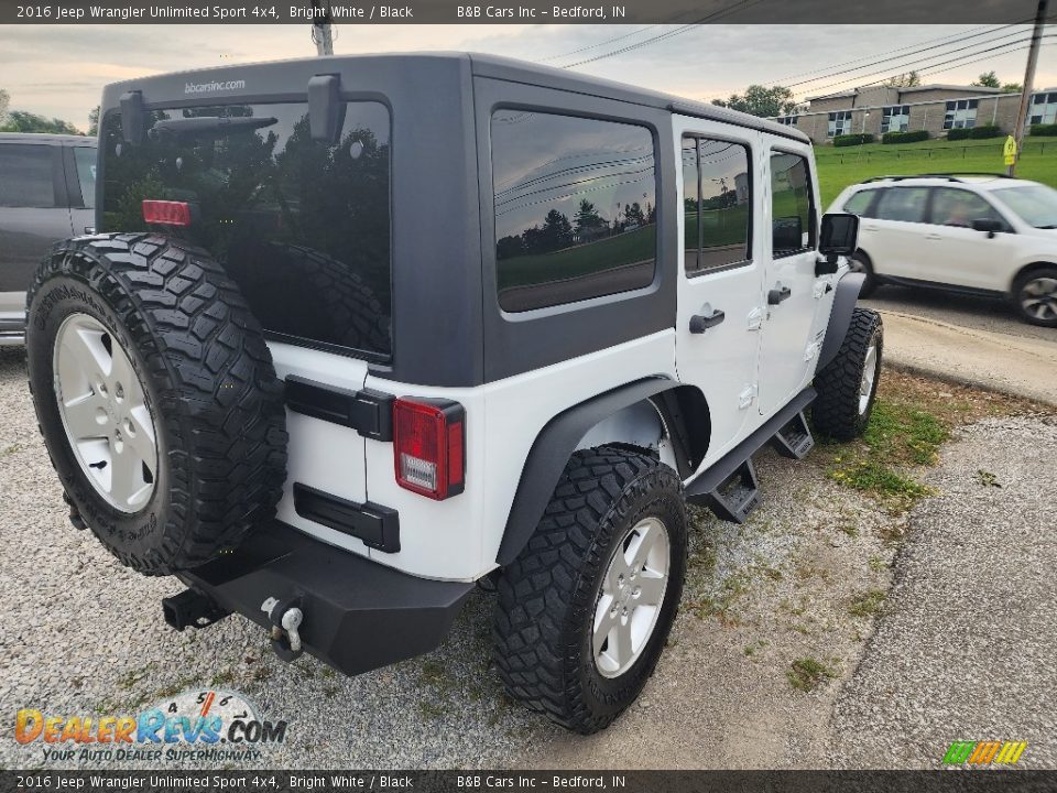 2016 Jeep Wrangler Unlimited Sport 4x4 Bright White / Black Photo #27