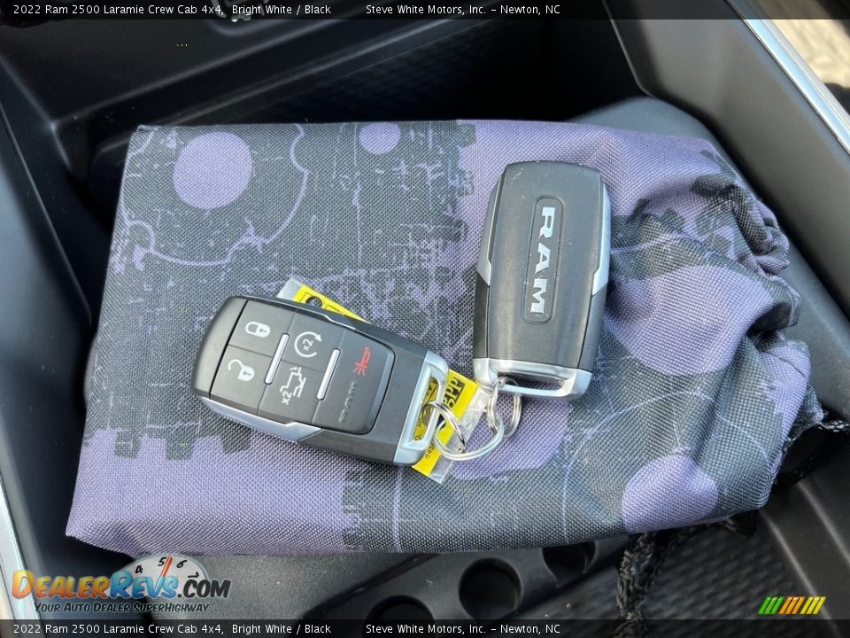 Keys of 2022 Ram 2500 Laramie Crew Cab 4x4 Photo #32