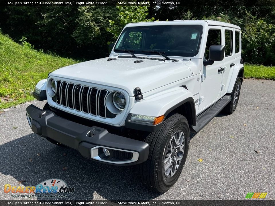 2024 Jeep Wrangler 4-Door Sahara 4x4 Bright White / Black Photo #2