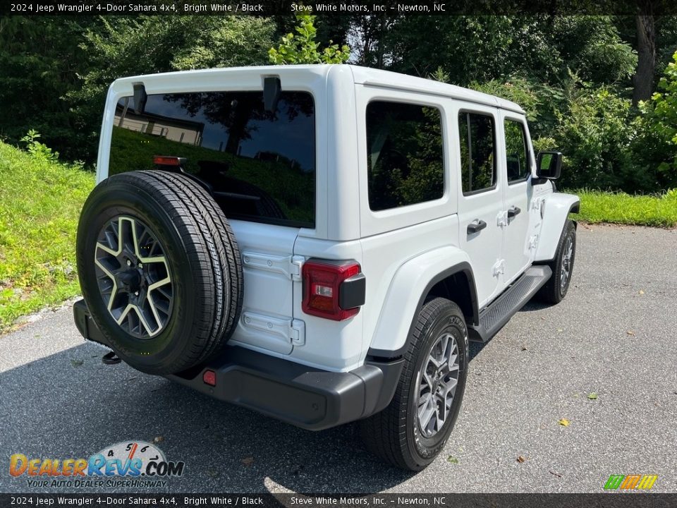 2024 Jeep Wrangler 4-Door Sahara 4x4 Bright White / Black Photo #6