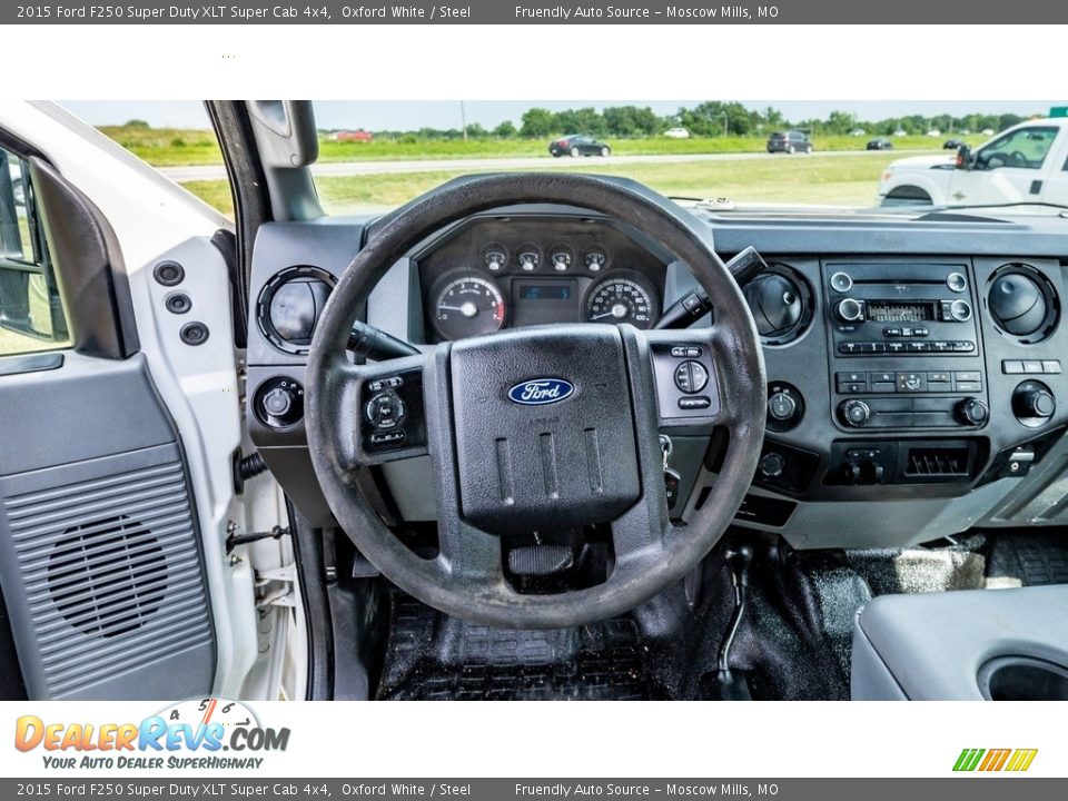 2015 Ford F250 Super Duty XLT Super Cab 4x4 Oxford White / Steel Photo #25