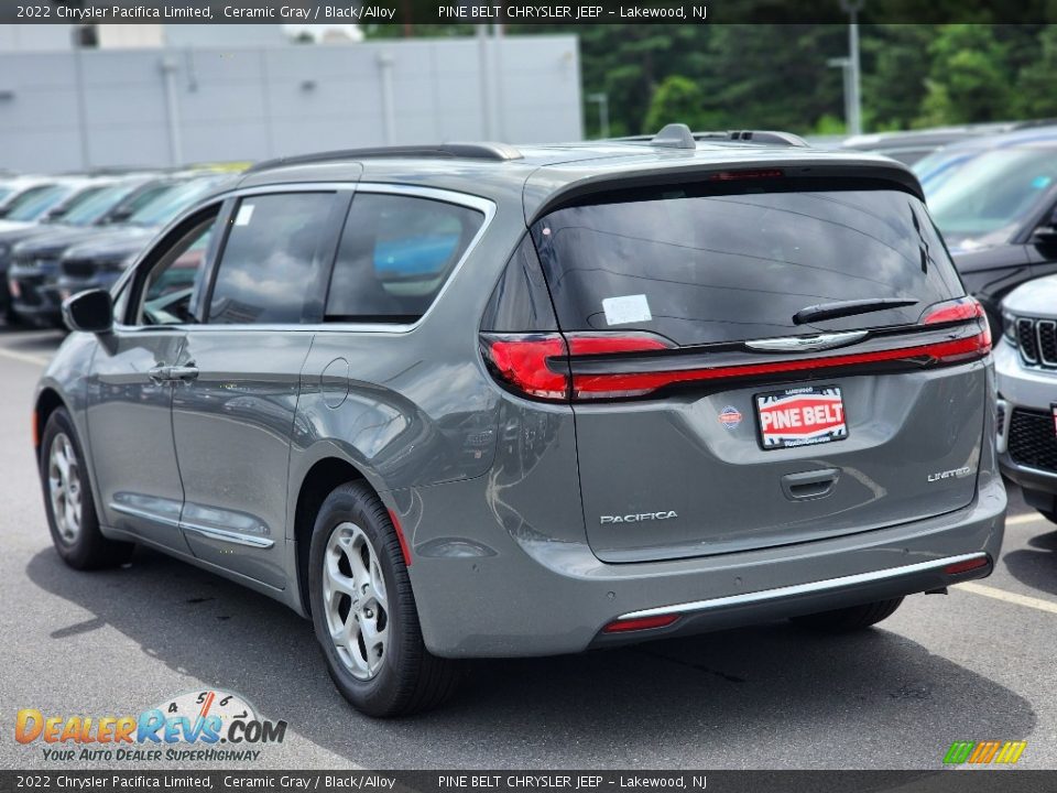 2022 Chrysler Pacifica Limited Ceramic Gray / Black/Alloy Photo #4