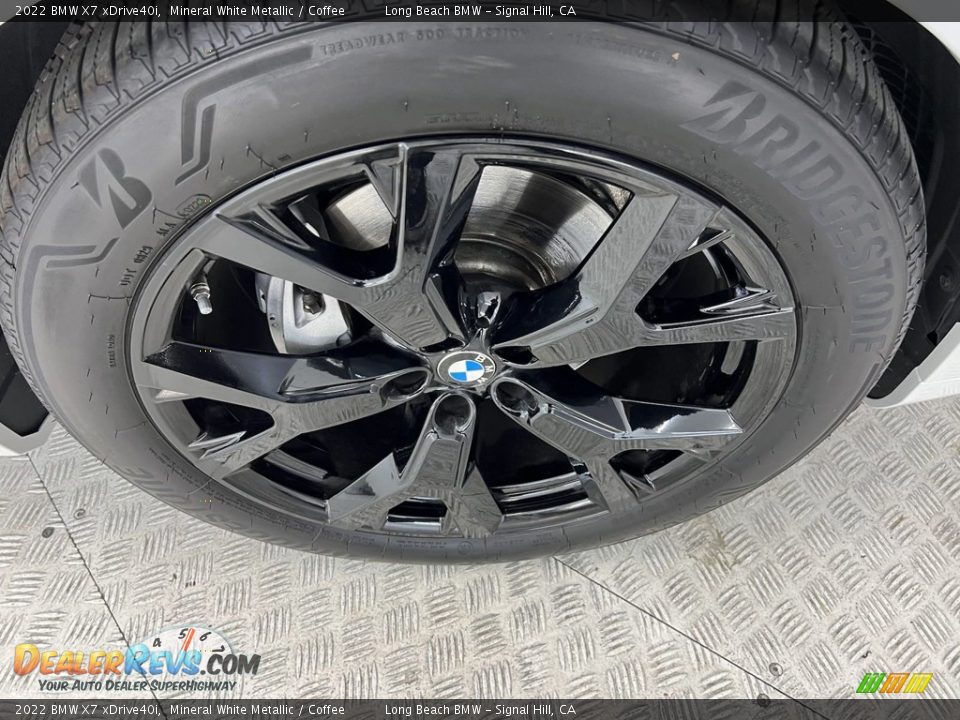 2022 BMW X7 xDrive40i Mineral White Metallic / Coffee Photo #10