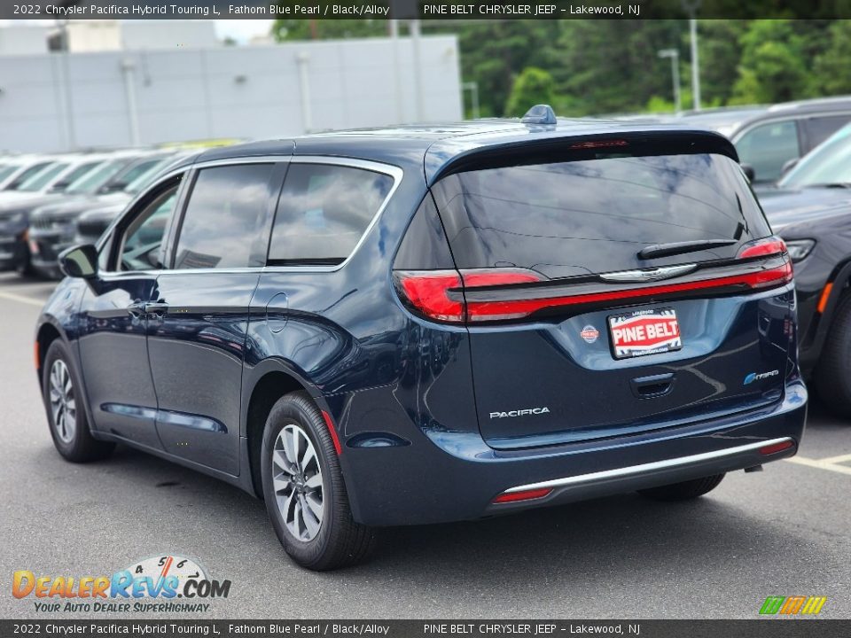 2022 Chrysler Pacifica Hybrid Touring L Fathom Blue Pearl / Black/Alloy Photo #4