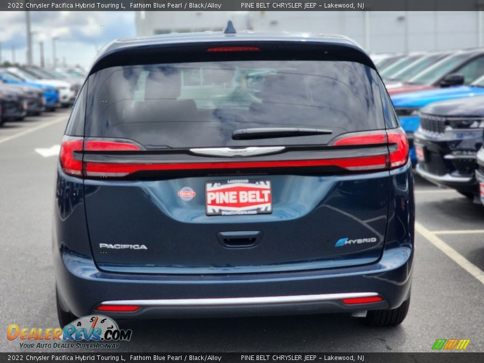 2022 Chrysler Pacifica Hybrid Touring L Fathom Blue Pearl / Black/Alloy Photo #6