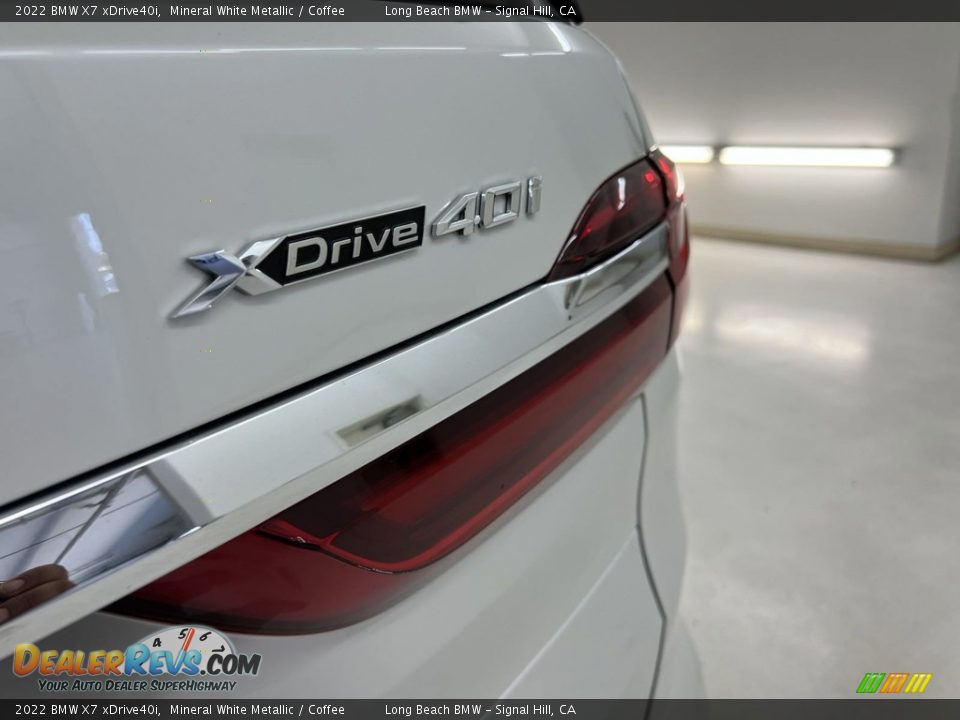 2022 BMW X7 xDrive40i Logo Photo #15