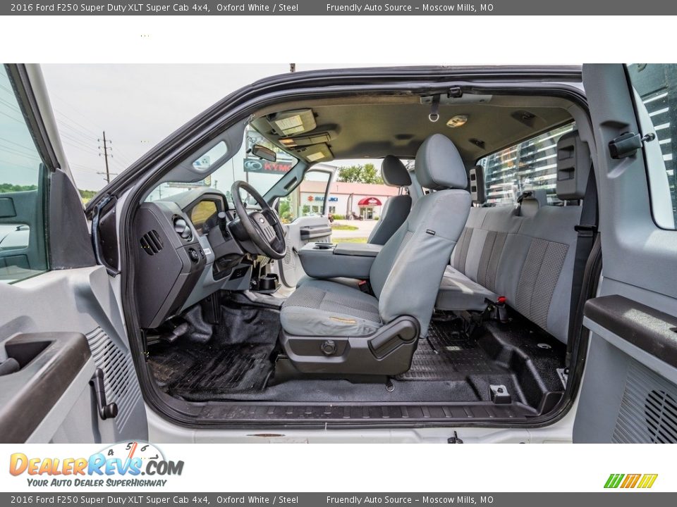 2016 Ford F250 Super Duty XLT Super Cab 4x4 Oxford White / Steel Photo #18