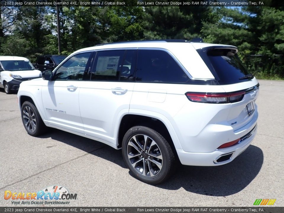 2023 Jeep Grand Cherokee Overland 4XE Bright White / Global Black Photo #3