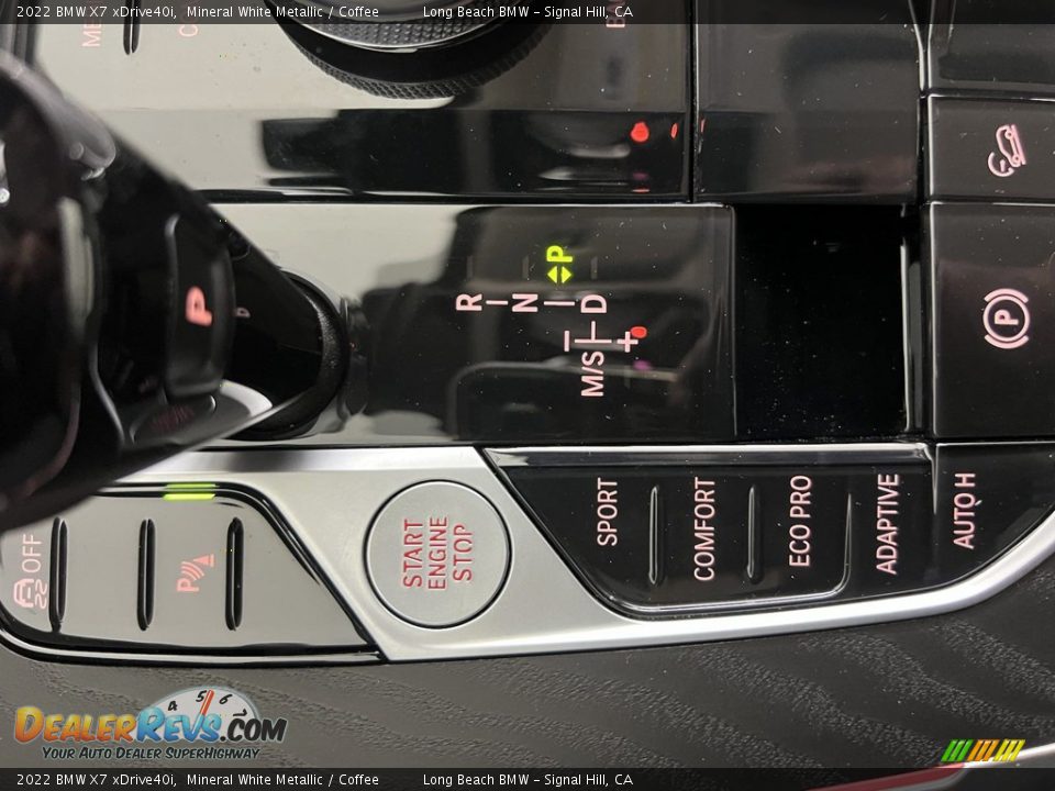 2022 BMW X7 xDrive40i Shifter Photo #31