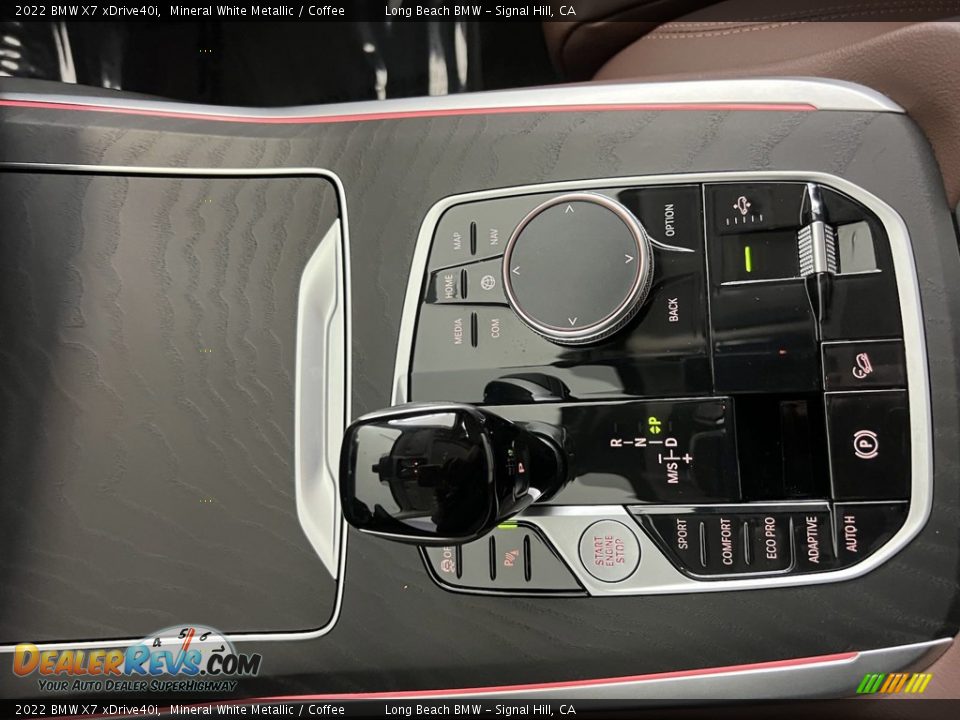 Controls of 2022 BMW X7 xDrive40i Photo #32