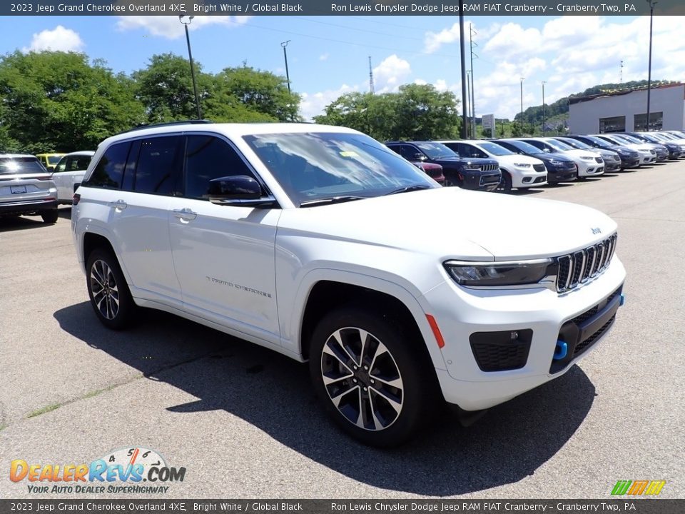 2023 Jeep Grand Cherokee Overland 4XE Bright White / Global Black Photo #7