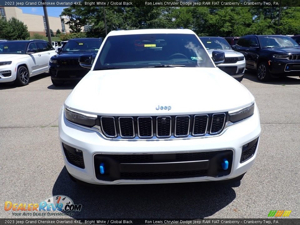 2023 Jeep Grand Cherokee Overland 4XE Bright White / Global Black Photo #8