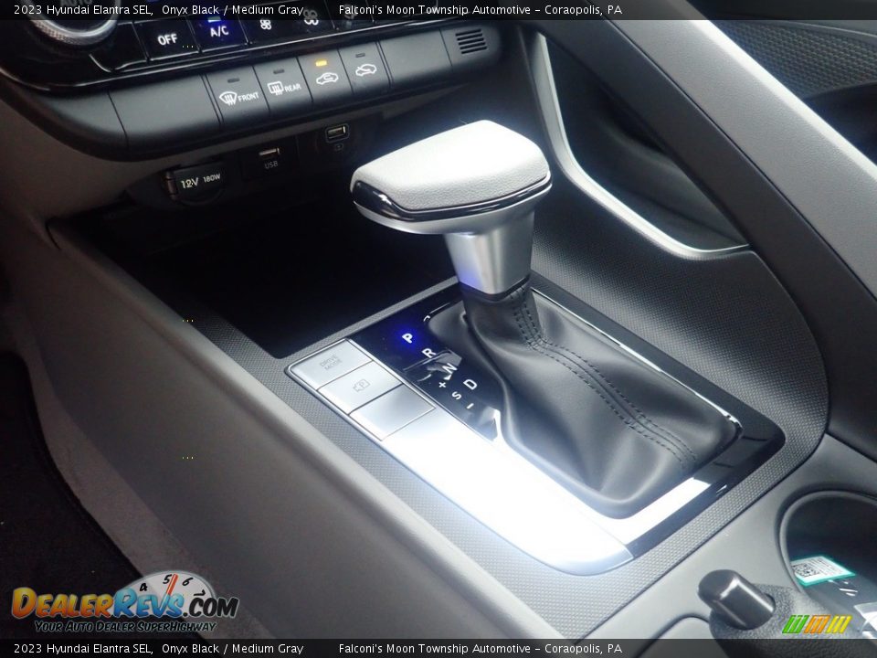 2023 Hyundai Elantra SEL Shifter Photo #16