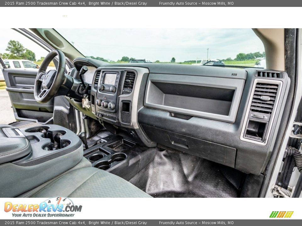 2015 Ram 2500 Tradesman Crew Cab 4x4 Bright White / Black/Diesel Gray Photo #23