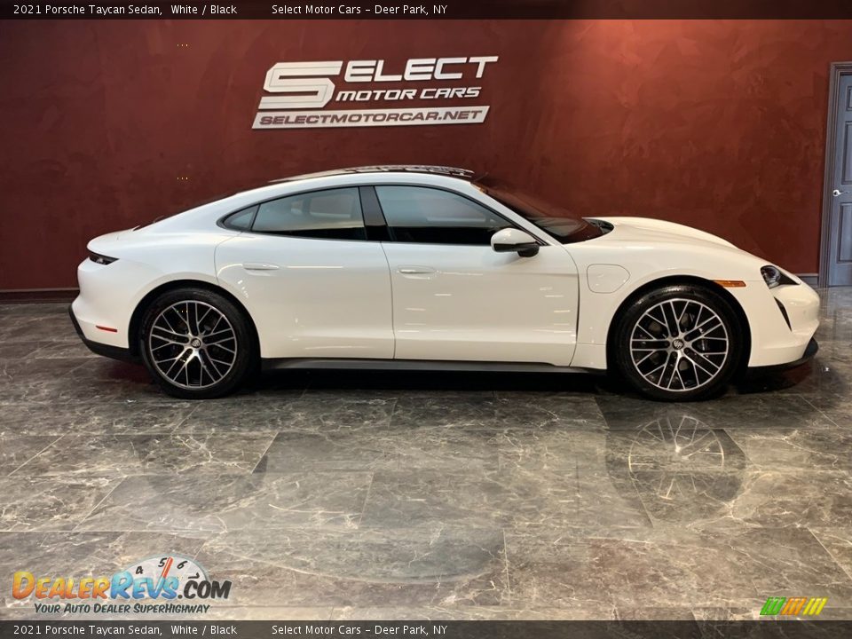 2021 Porsche Taycan Sedan White / Black Photo #4