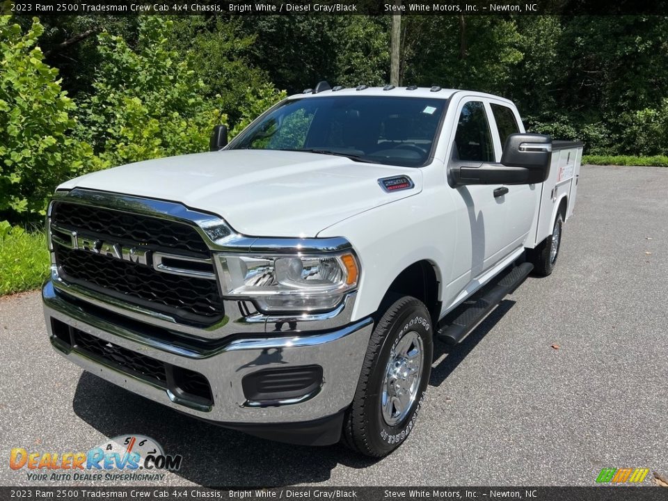 2023 Ram 2500 Tradesman Crew Cab 4x4 Chassis Bright White / Diesel Gray/Black Photo #2