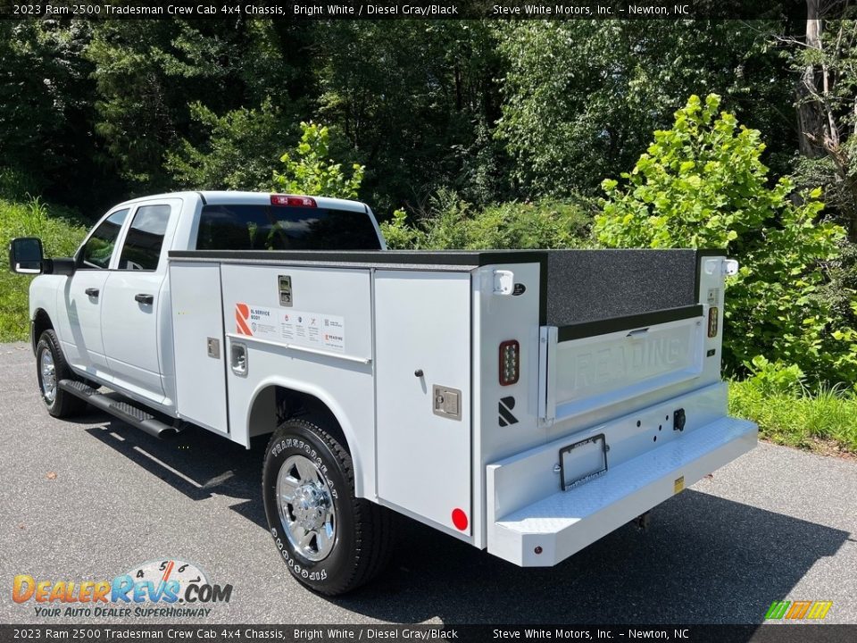 2023 Ram 2500 Tradesman Crew Cab 4x4 Chassis Bright White / Diesel Gray/Black Photo #10