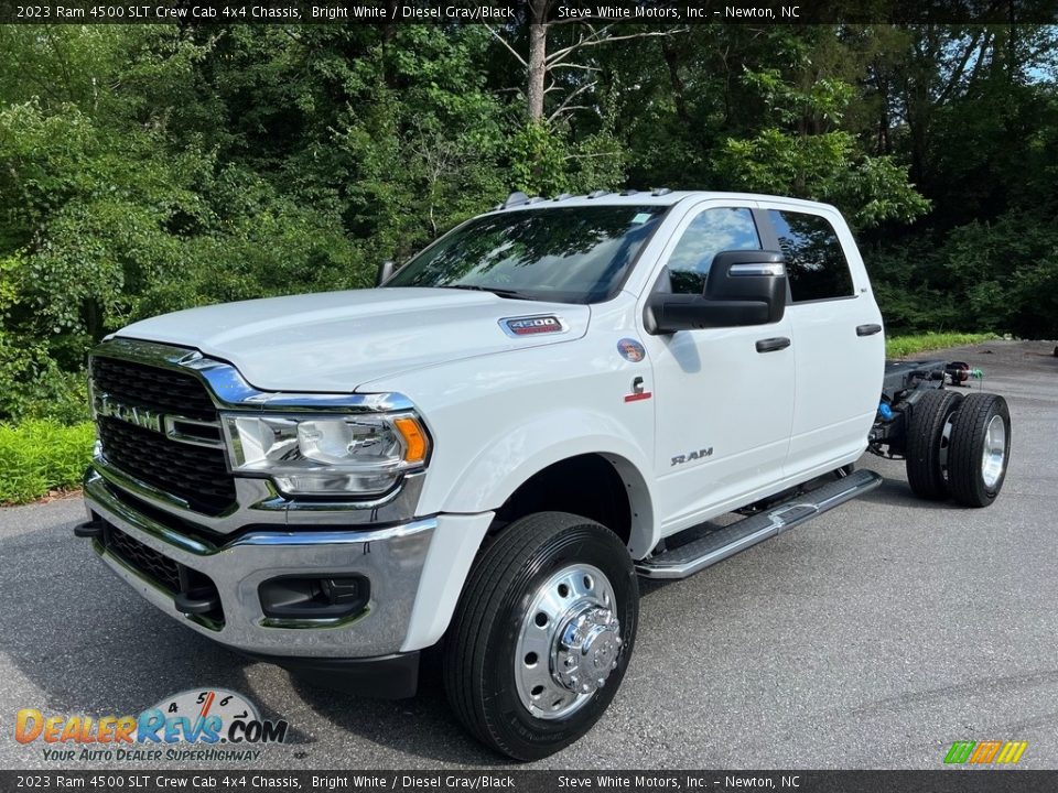 2023 Ram 4500 SLT Crew Cab 4x4 Chassis Bright White / Diesel Gray/Black Photo #2