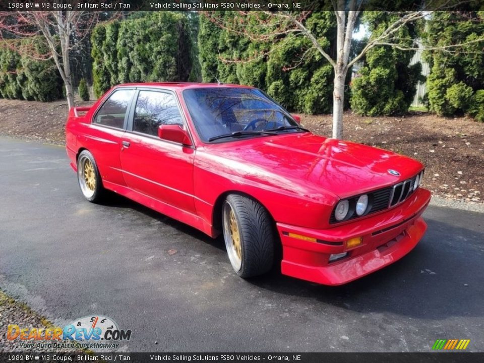 Front 3/4 View of 1989 BMW M3 Coupe Photo #12