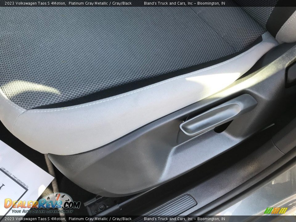 2023 Volkswagen Taos S 4Motion Platinum Gray Metallic / Gray/Black Photo #12