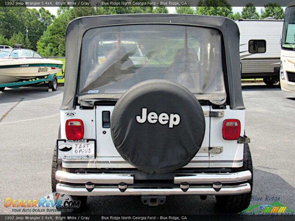 1992 Jeep Wrangler S 4x4 Bright White / Gray Photo #4