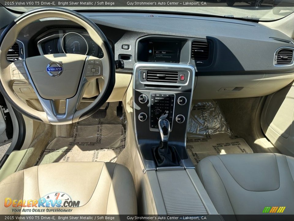 Dashboard of 2015 Volvo V60 T5 Drive-E Photo #15