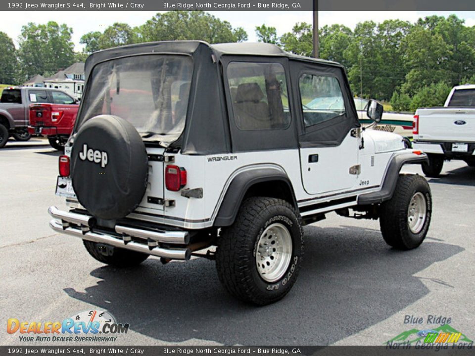 1992 Jeep Wrangler S 4x4 Bright White / Gray Photo #5